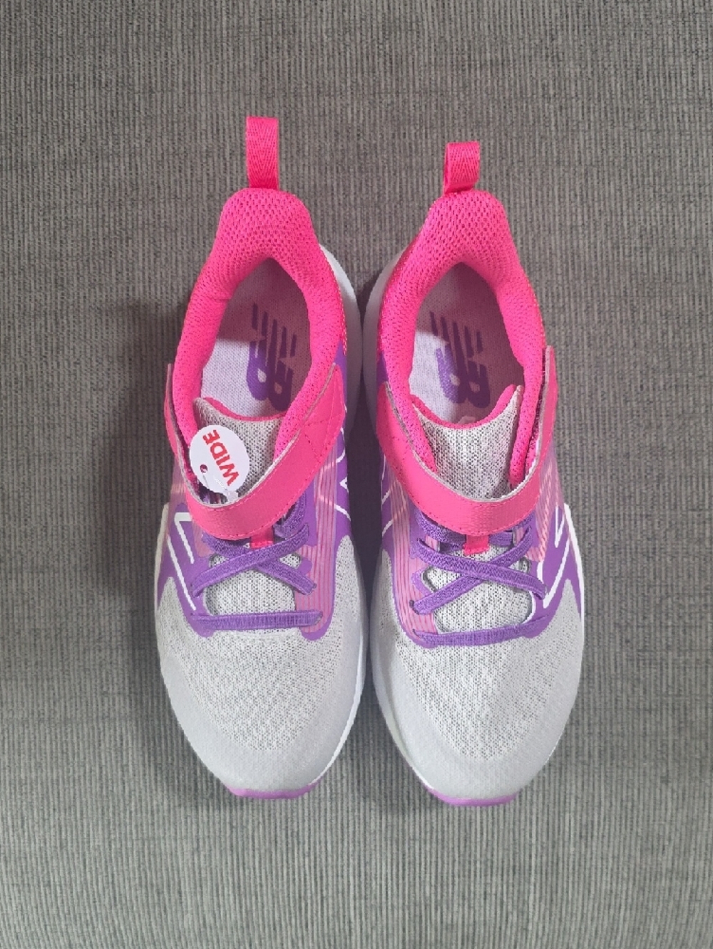 New Balance Girls Pink & Purple Rave Run v2 Bungee Lace With Strap Size 3Wide. - Picture 6 of 15